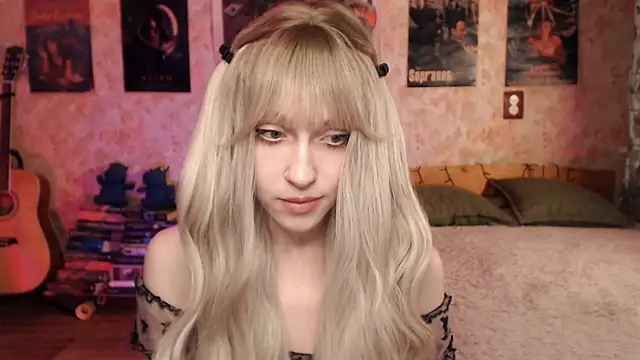 Friendly Ellie online show from 17, 3, 2025