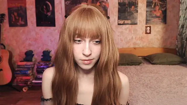 Friendly Ellie online show from 7, 11, 2025