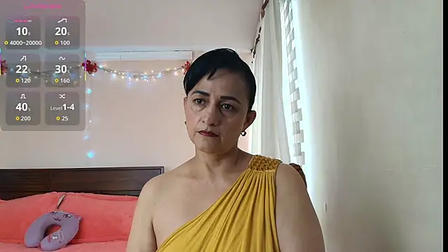 Snapshot of ISABEEL_SOFIA01 chatting on 4, 4, 2026 ISABEEL SOFIA01 online show from 4, 4, 2026