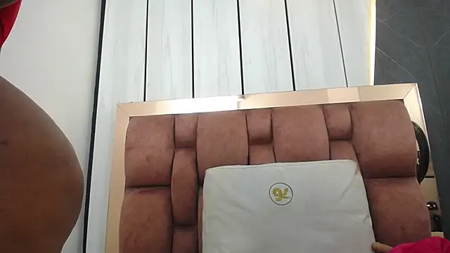 arianna pearl online show from 26, 9, 2025