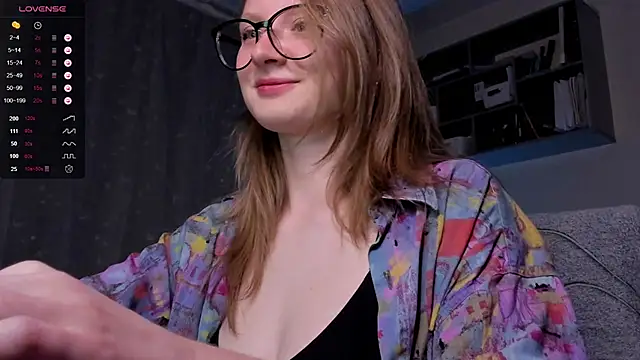 mollytuck online show from 15, 9, 2025