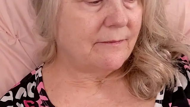 Kaitlyn Winters online show from 16, 2, 2026