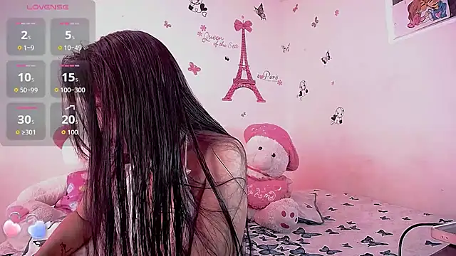 Snapshot of hanna_girl21 chatting on 7, 10, 2025 hanna girl21 online show from 7, 10, 2025