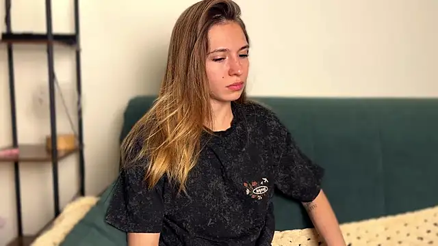 LovelyKatea online show from 27, 5, 2026