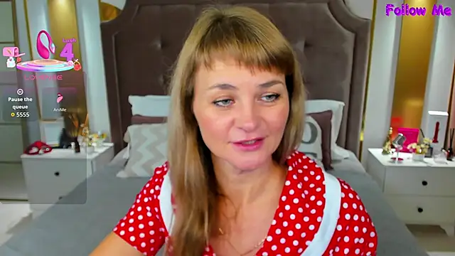 annasimonsj online show from 16, 10, 2025