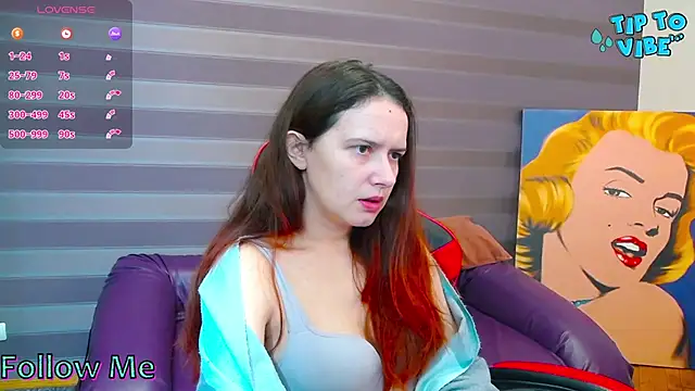 iris nikhols online show from 19, 12, 2025