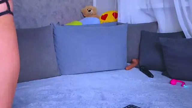 Kitty4 Reed online show from 4, 2, 2026