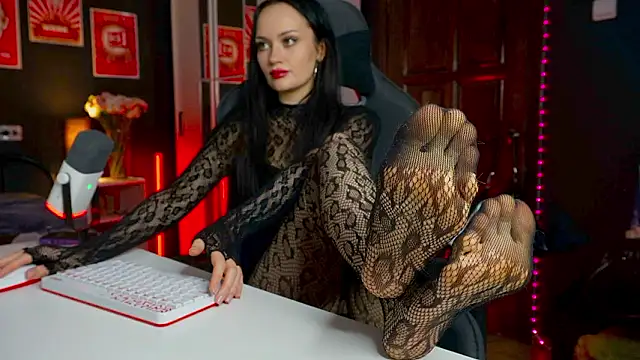 QueenAliss online show from 15, 2, 2026