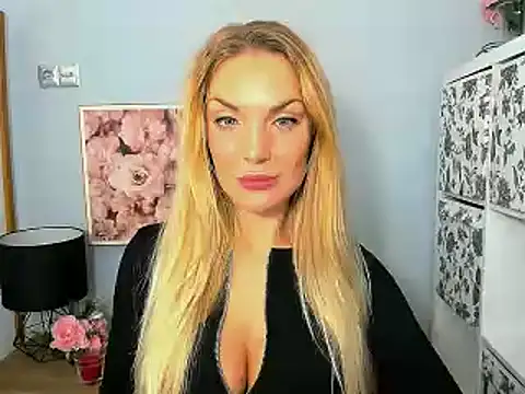 AulloraHoney online show from 6, 12, 2024