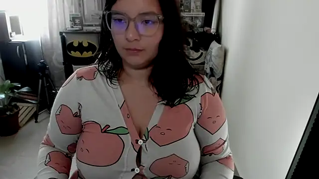 aika-dreams online show from 8, 4, 2026