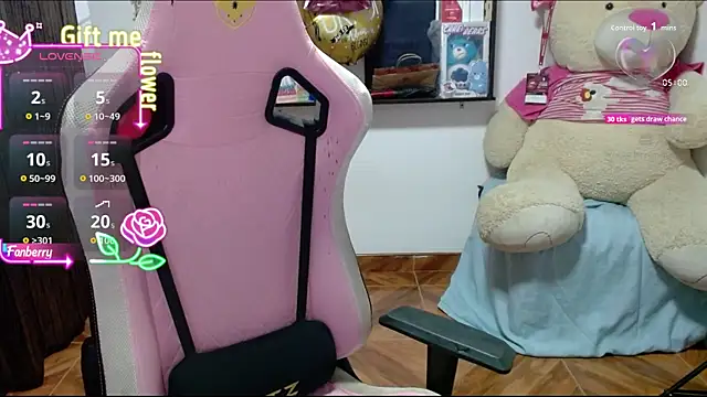 Maggie Fox3 online show from 26, 9, 2025