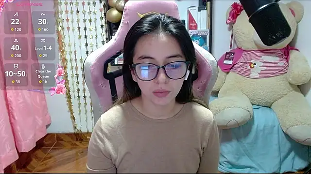 Maggie Fox3 online show from 20, 10, 2025