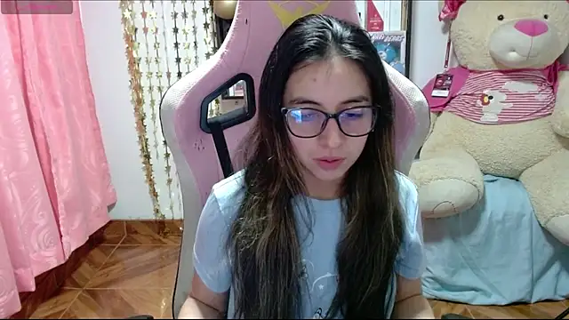 Maggie Fox3 online show from 23, 10, 2025