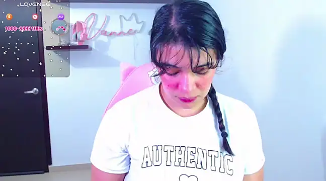 Vannessa  Shy online show from 2, 2, 2025