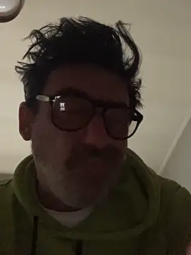 Snapshot of maxximere chatting on 2, 2, 2026 maxximere online show from 2, 2, 2026