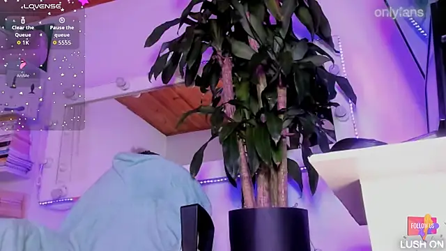 Snapshot of _asscutebig_ chatting on 7, 10, 2025 asscutebig online show from 7, 10, 2025