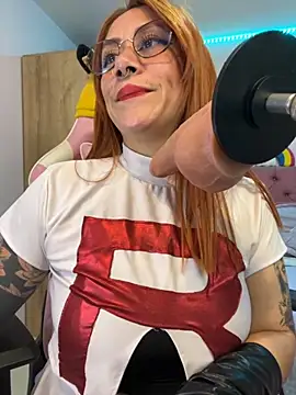 Luna Paris  online show from 30, 10, 2025