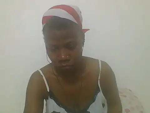 Sweetbaby004 online show from 13, 9, 2025