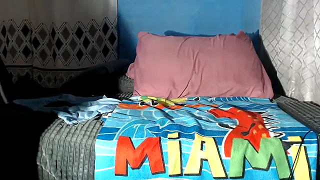 SweetAppleCandyxx online show from 30, 12, 2024