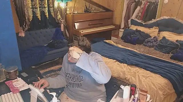 VanessaDoyle online show from 9, 1, 2026