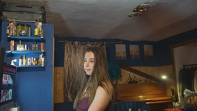 Snapshot of VanessaDoyle chatting on 7, 7, 2026 VanessaDoyle online show from 7, 7, 2026