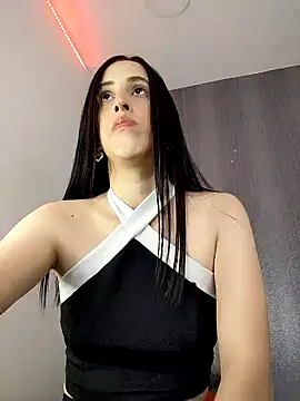 Amira Milker online show from 1, 2, 2025