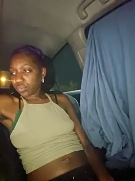 Snapshot of oliviaprettypussy chatting on 25, 11, 2025 oliviaprettypussy online show from 25, 11, 2025