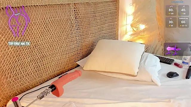 cloe 25 online show from 25, 10, 2025