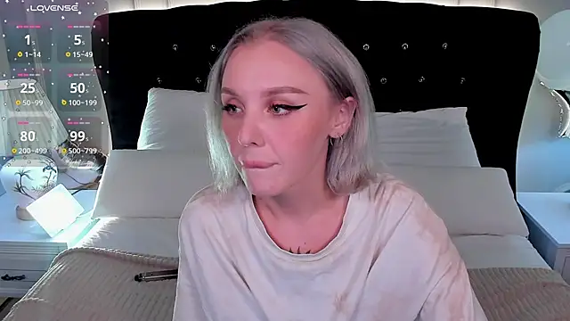 LianaFord online show from 9, 9, 2025