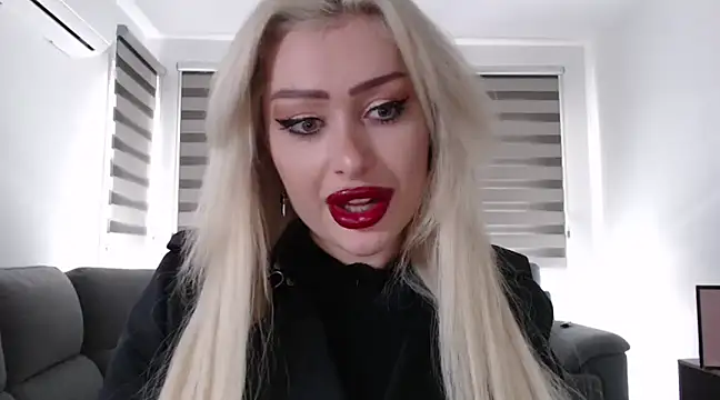 Snapshot of JennaLinn chatting on 3, 2, 2025 JennaLinn online show from 3, 2, 2025