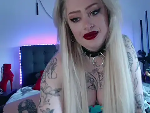 Snapshot of JennaLinn chatting on 26, 2, 2025 JennaLinn online show from 26, 2, 2025