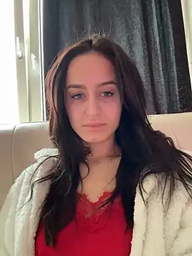 Snapshot of Zeyna1 chatting on 19, 12, 2024 Zeyna1 online show from 19, 12, 2024