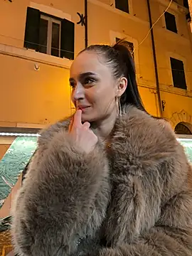 Snapshot of Zeyna1 chatting on 28, 12, 2024 Zeyna1 online show from 28, 12, 2024