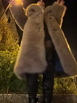 Snapshot of Zeyna1 chatting on 30, 12, 2024 Zeyna1 online show from 30, 12, 2024