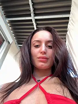 Snapshot of Zeyna1 chatting on 8, 9, 2025 Zeyna1 online show from 8, 9, 2025