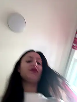 Snapshot of Zeyna1 chatting on 8, 10, 2025 Zeyna1 online show from 8, 10, 2025