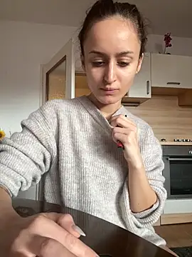 Snapshot of Zeyna1 chatting on 11, 10, 2025 Zeyna1 online show from 11, 10, 2025