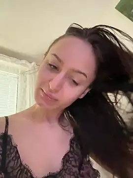 Snapshot of Zeyna1 chatting on 2, 11, 2025 Zeyna1 online show from 2, 11, 2025