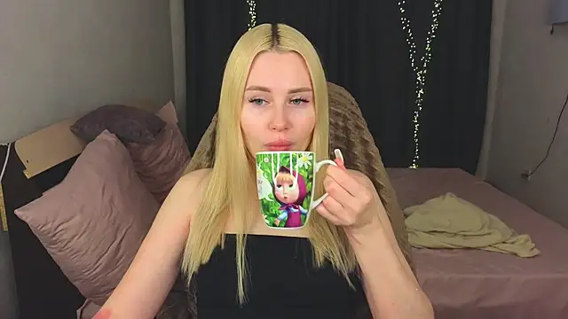 Alenca hot sex online show from 22, 3, 2025