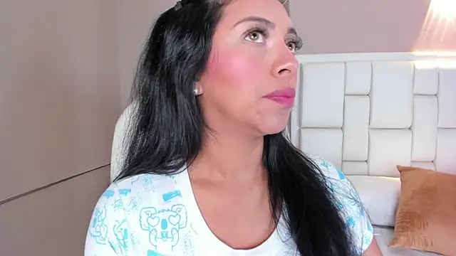  BunnyNaugthy online show from 7, 10, 2025