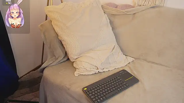 bunnycuteshy online show from 17, 2, 2026