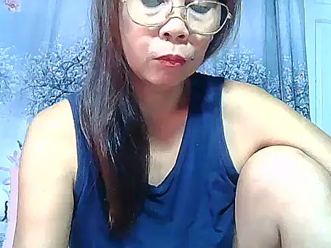 Snapshot of urwife_tobe chatting on 16, 2, 2026 urwife tobe online show from 16, 2, 2026