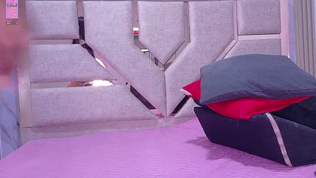 Snapshot of DANIK_STAR chatting on 4, 10, 2025 DANIK STAR online show from 4, 10, 2025