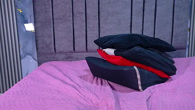 Snapshot of DANIK_STAR chatting on 4, 11, 2025 DANIK STAR online show from 4, 11, 2025