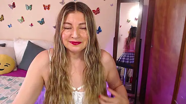 Jolie-Mature online show from 26, 12, 2024