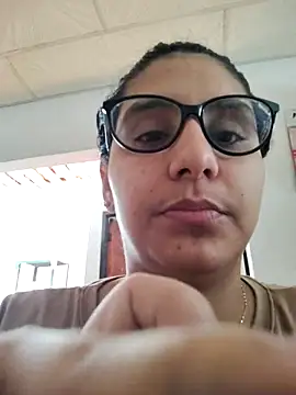 DanielleEvans  online show from 21, 2, 2025