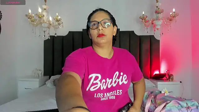 DanielleEvans  online show from 10, 9, 2025