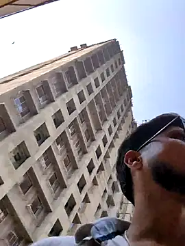  IRRESISTIBLE  online show from 13, 11, 2025