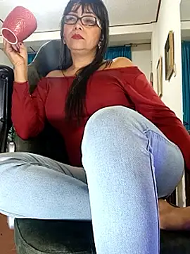 Snapshot of kelly_dirty_ chatting on 21, 4, 2026 kelly dirty online show from 21, 4, 2026