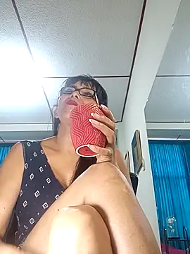 Snapshot of kelly_dirty_ chatting on 2, 5, 2026 kelly dirty online show from 2, 5, 2026